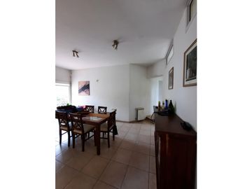 VENTA-CASA 2 DORMITORIOS-VILLA CARLOS PAZ-VISTA ÚNICA.