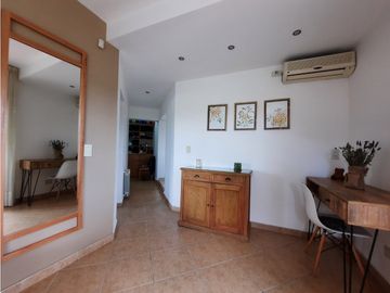 VENTA-CASA 2 DORMITORIOS-VILLA CARLOS PAZ-VISTA ÚNICA.