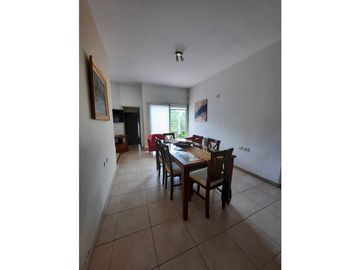 VENTA-CASA 2 DORMITORIOS-VILLA CARLOS PAZ-VISTA ÚNICA.