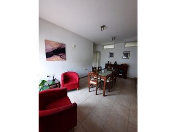 VENTA-CASA 2 DORMITORIOS-VILLA CARLOS PAZ-VISTA ÚNICA.