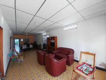 casa en venta en la arboraya. Cod V89039