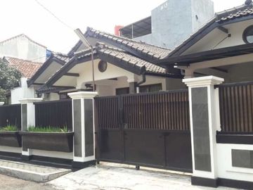 Rumah Tanah Luas Terawat Apik Siap Huni di Cijerah Gempolsari Bandung