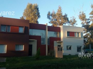 Casa - Francisco Alvarez