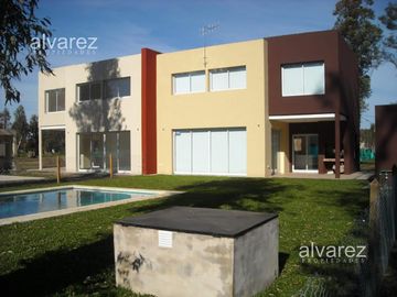 Casa - Francisco Alvarez
