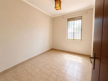 Amplia Casa Familiar 4D/2B/1E P14 Av la Florida, la Florida