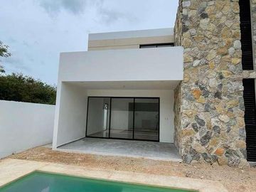 CASA EN VENTA EN PRIVADA PRADERAS DEL MAYAB
