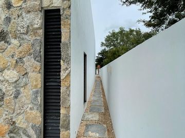 CASA EN VENTA EN PRIVADA PRADERAS DEL MAYAB
