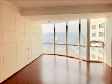 DEPARTAMENTO EN VENTA  EN INTERLOMAS