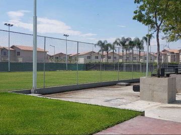 Venta de elegante Casa modelo Marina a estrenar en Urb. Casalaguna/ a 5 min. de Riocentro Dorado.