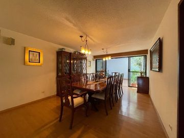 San Jerónimo Aculco, Casa en venta con amplia terraza y roof garden.