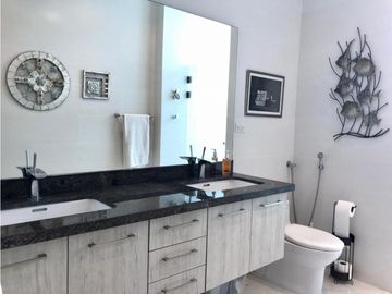 Venta: Condo 5 recámaras en Balboa V, Bijao Beach