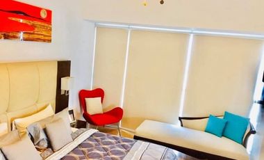 Condominium 3 Bedrooms: 3 Bedrooms Condo For Sale in One Shangri-La Place Ortigas Center, Mandaluyong City