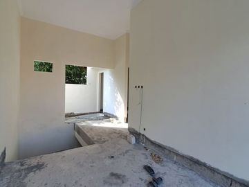 RUMAH 2 LANTAI MEWAH HARGA MURAH DI MLATI SLEMAN
