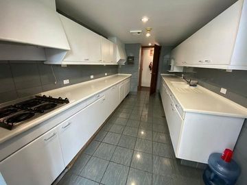 OFICINA EN VENTA JARDINES DEL PEDREGAL
