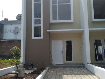 Rumah cluster 2 lt dalam perumahan 1,2 M di Kalibaru Depok dengan konsep modern dan minimalis