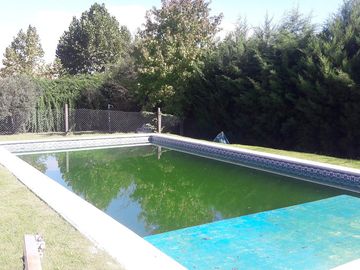 VILLA ALLENDE-COUNTRY LA PALOMA- MAGNÍFICA- 4 Dorm-1 suite-3 Galerías-Pileta-