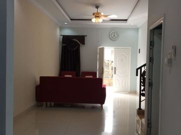 Rumah 2 lantai non komplek di depok 2