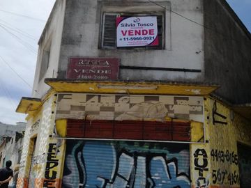 Excelente propiedad en esquina ideal varios destinos