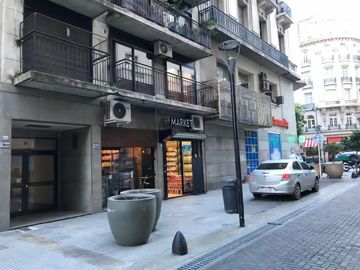 Esmeralda y Santa Fe - 2 amb. Apto - Frente c/Balcón