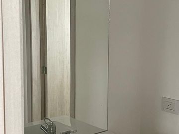 Casa en Venta. 4 ambientes, suite. Piscina, parrilla. Barrio El Canton Islas.