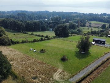 Pucon-Los Riscos- Parcela con vista al lago y volcan