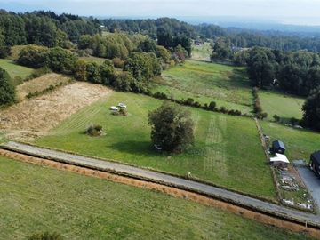Pucon-Los Riscos- Parcela con vista al lago y volcan