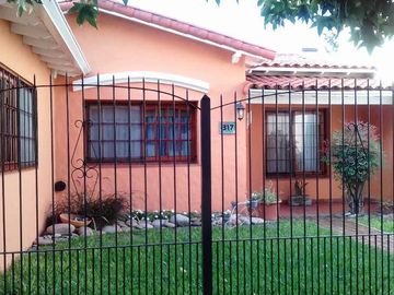 Chalet en venta en Barrio Parque