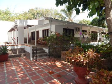 casa en venta en pradomar. Cod V89348