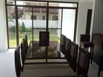 Three Storey with Five Bedrooms House and Lot for Sale in H