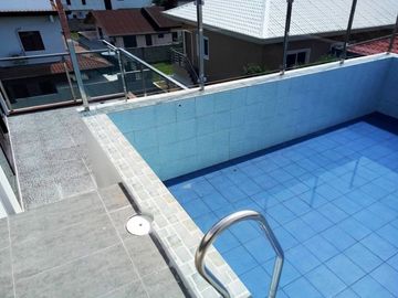 Three Storey with Five Bedrooms House and Lot for Sale in H