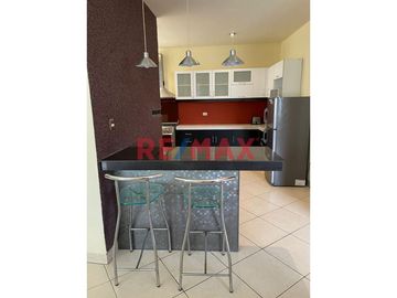🏡 VENTA DE DEPARTAMENTO EN AV. CHIRICHIGNO – 🚀URB. COUNTRY CLUB PIURA – 🏚FRENTE AL HOTEL TERRA VIVA  A UN METRO DEL CUARTO PUENTE🚨
✨ Vive con estilo