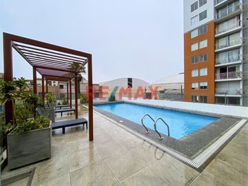 Este departamento en venta en el proyecto Festiva ofrece una distribución cómoda, 👀 vista externa hacia la calle y está rodeado de 🌳 áreas verdes. Se