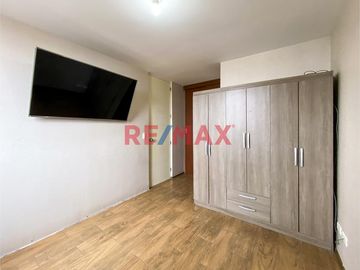 Este departamento en venta en el proyecto Festiva ofrece una distribución cómoda, 👀 vista externa hacia la calle y está rodeado de 🌳 áreas verdes. Se