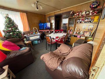 Terreno en venta con 2 casas en Punta Arenas