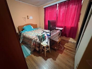Terreno en venta con 2 casas en Punta Arenas