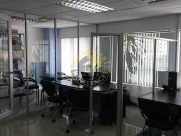 Local de venta en Ciudad Colón – código:11842