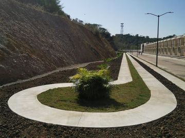 CASAS EN VENTA EN IXTAPA CERCA DEL CUC