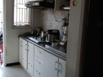 Rumah Cantik Taman rivera regency - Rungkut Surabaya, Strategis