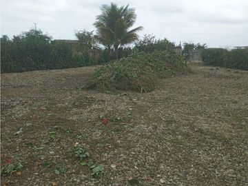 Las Tunas: Se Vende Terreno para Construcción en Zona Rural, Cerca del Mar y Frente al río en Las Tunas