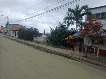 Las Tunas: Se Vende Terreno para Construcción en Zona Rural, Cerca del Mar y Frente al río en Las Tunas