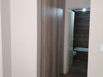 Piso de categoría en Lanusita, 4 amb. con cochera. Edificio con PISCINA, SUM Y SOLARIUM. REBAJADO