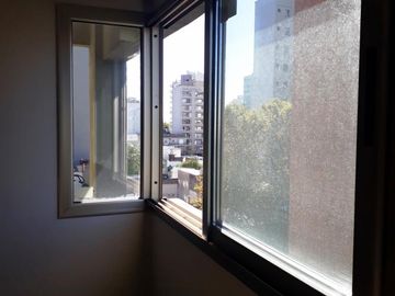Piso de categoría en Lanusita, 4 amb. con cochera. Edificio con PISCINA, SUM Y SOLARIUM. REBAJADO