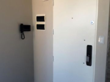 Piso de categoría en Lanusita, 4 amb. con cochera. Edificio con PISCINA, SUM Y SOLARIUM. REBAJADO
