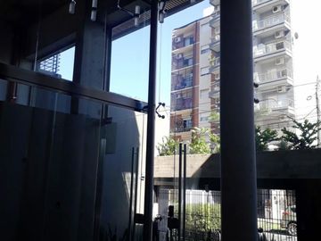 Piso de categoría en Lanusita, 4 amb. con cochera. Edificio con PISCINA, SUM Y SOLARIUM. REBAJADO