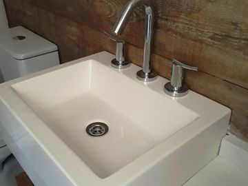 Piso de categoría en Lanusita, 4 amb. con cochera. Edificio con PISCINA, SUM Y SOLARIUM. REBAJADO