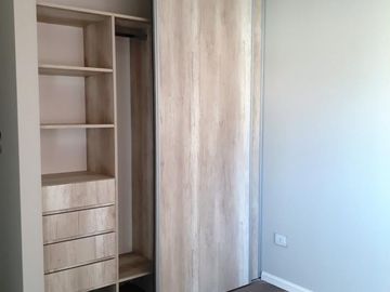 Piso de categoría en Lanusita, 4 amb. con cochera. Edificio con PISCINA, SUM Y SOLARIUM. REBAJADO