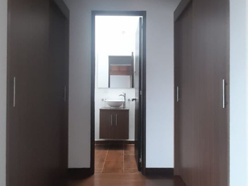 casa en arriendo en piedra verde. Cod A400392