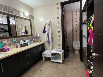 Venta de Casa en Floridablanca - Mediterrane La Toscana. Cod V8086