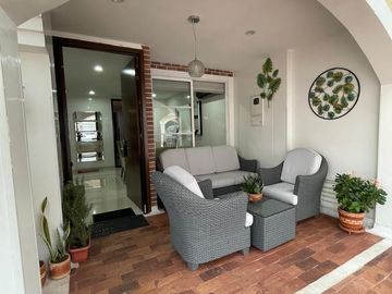 Venta de Casa en Floridablanca - Mediterrane La Toscana. Cod V8086