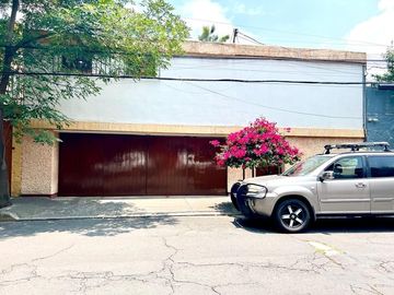SE VENDE CASA EN BARRIO SANTA CATARINA, COYOACAN